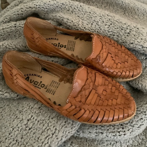 Artesanias Avalos Hermanos Shoes - ARTESANIAS AVALOS HERMANOS Brown Mexican Sandals women’s size 6